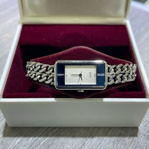 Ladies vintage Seiko watch. Quartz movement. Excellent condition.